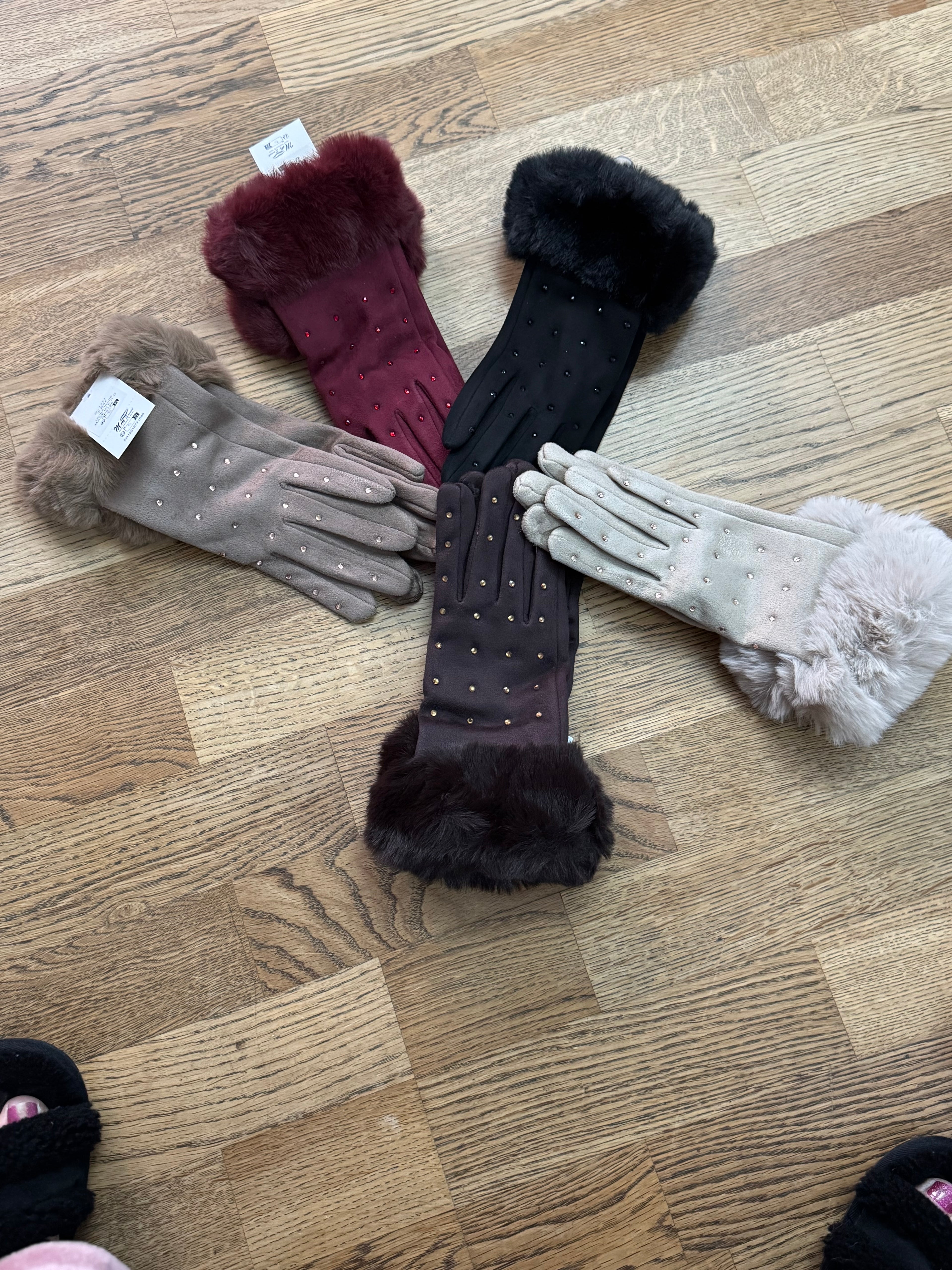 Dusk Dazzle: Diamanté Faux Suede Gloves