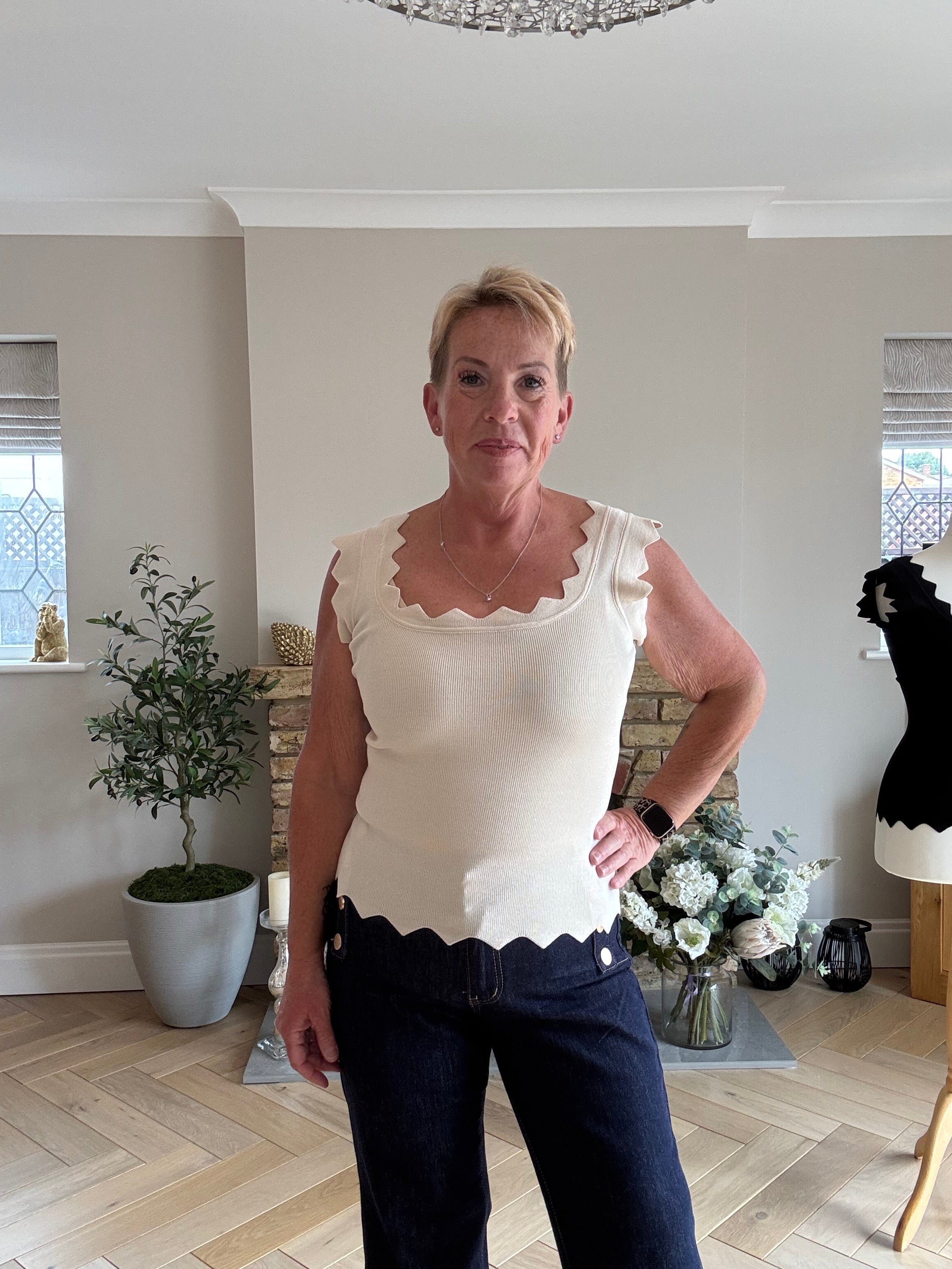 The Elowen Scallop Vest