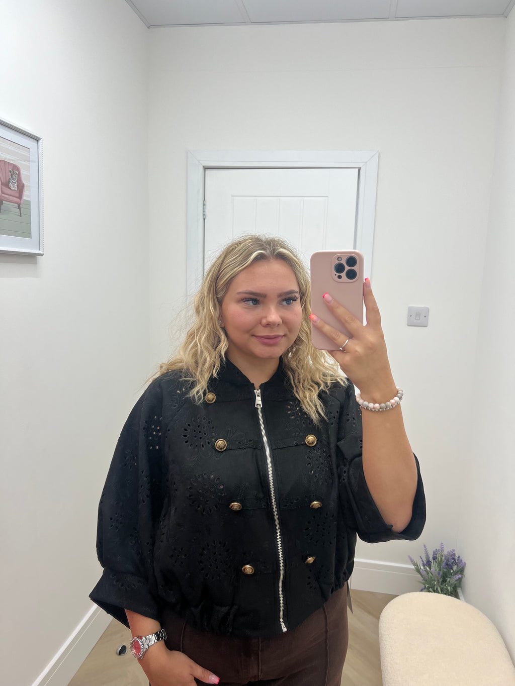 Demi embroidered jacket🤎🖤