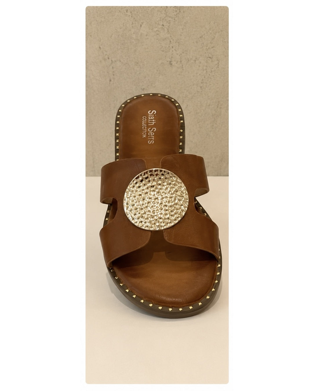 Holly Hammered Disc Sandal