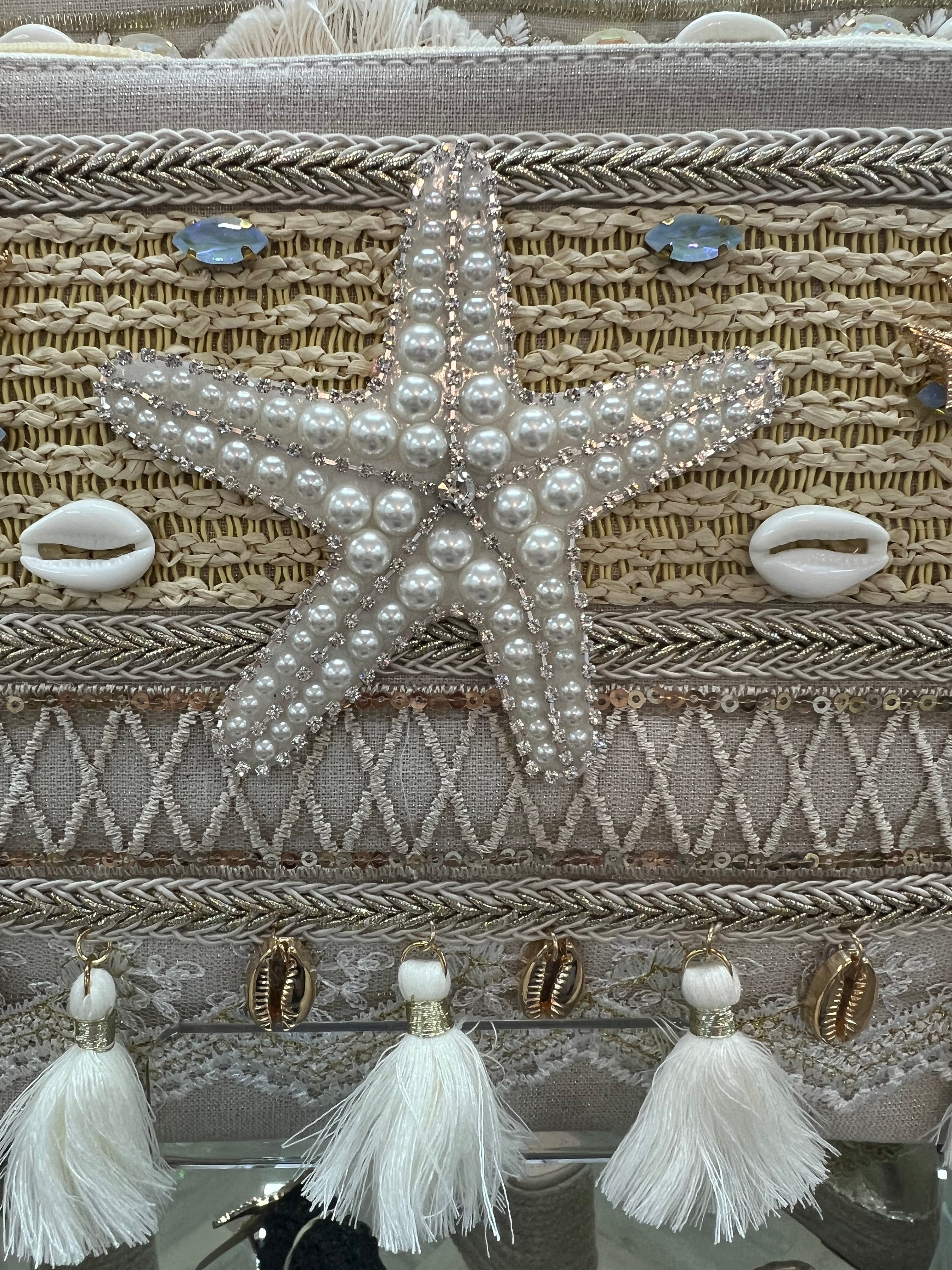 ⭐️ Starfish – Embellished Boho Clutch