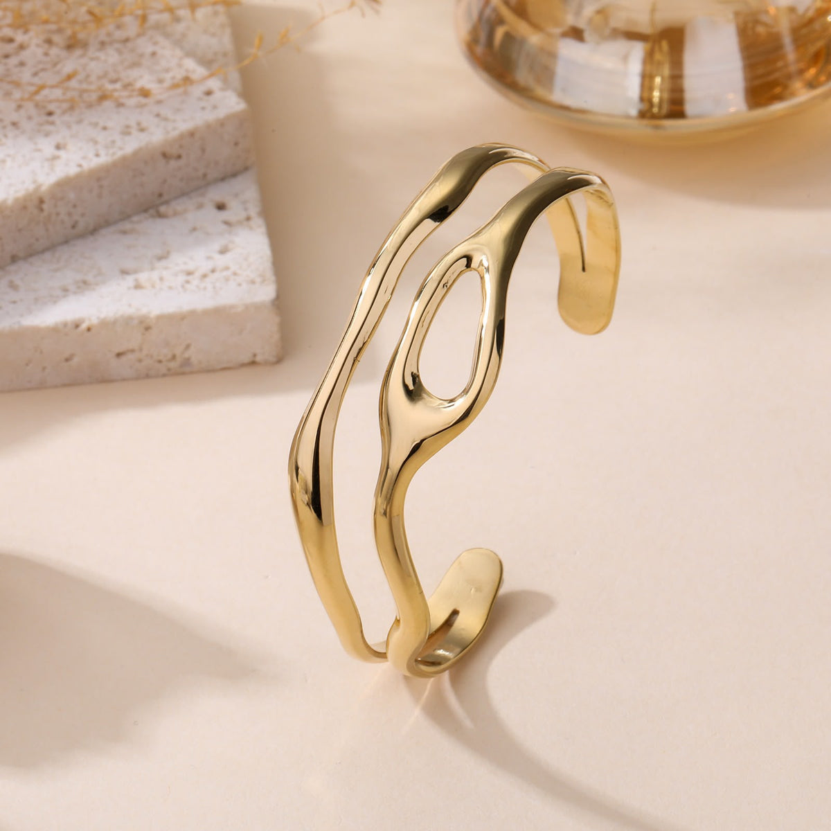 The Wave Cuff