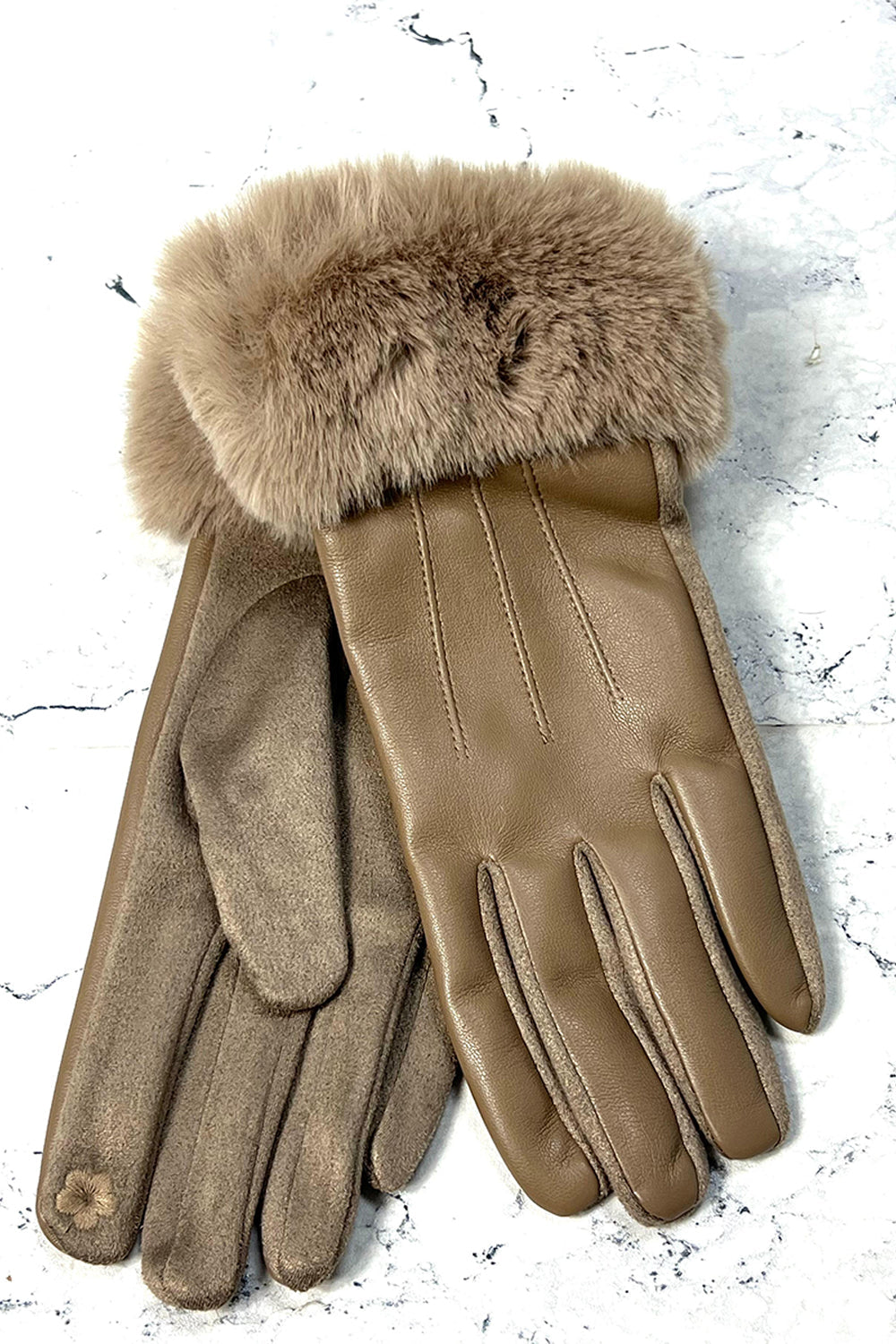 ❄️ Luxe Touch Faux Leather Gloves
