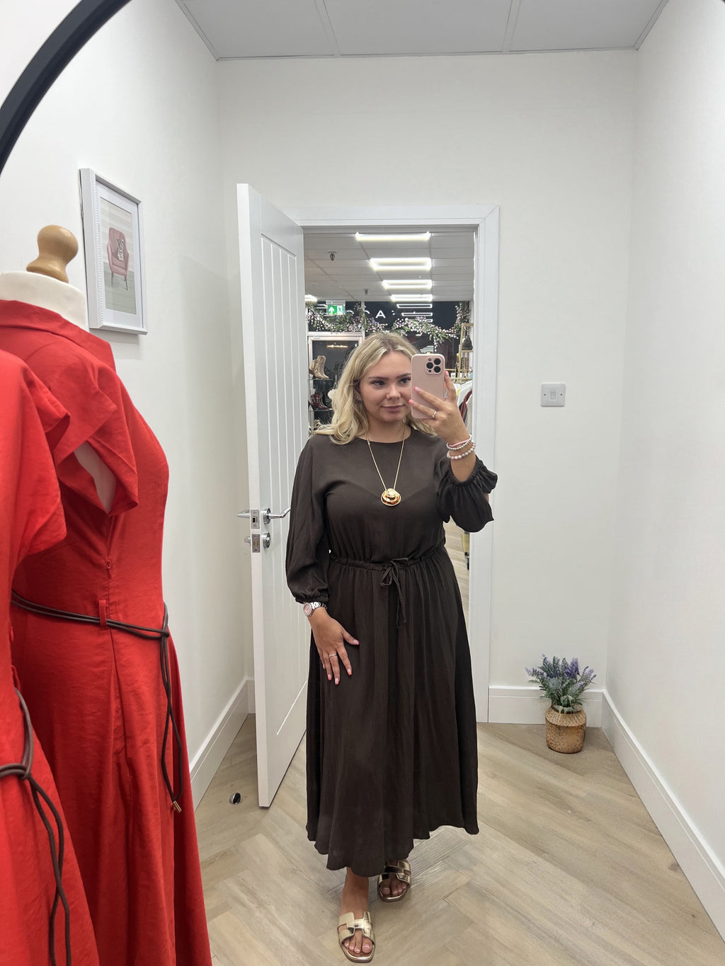 Lidia split sleeve dress🤎🤍💙