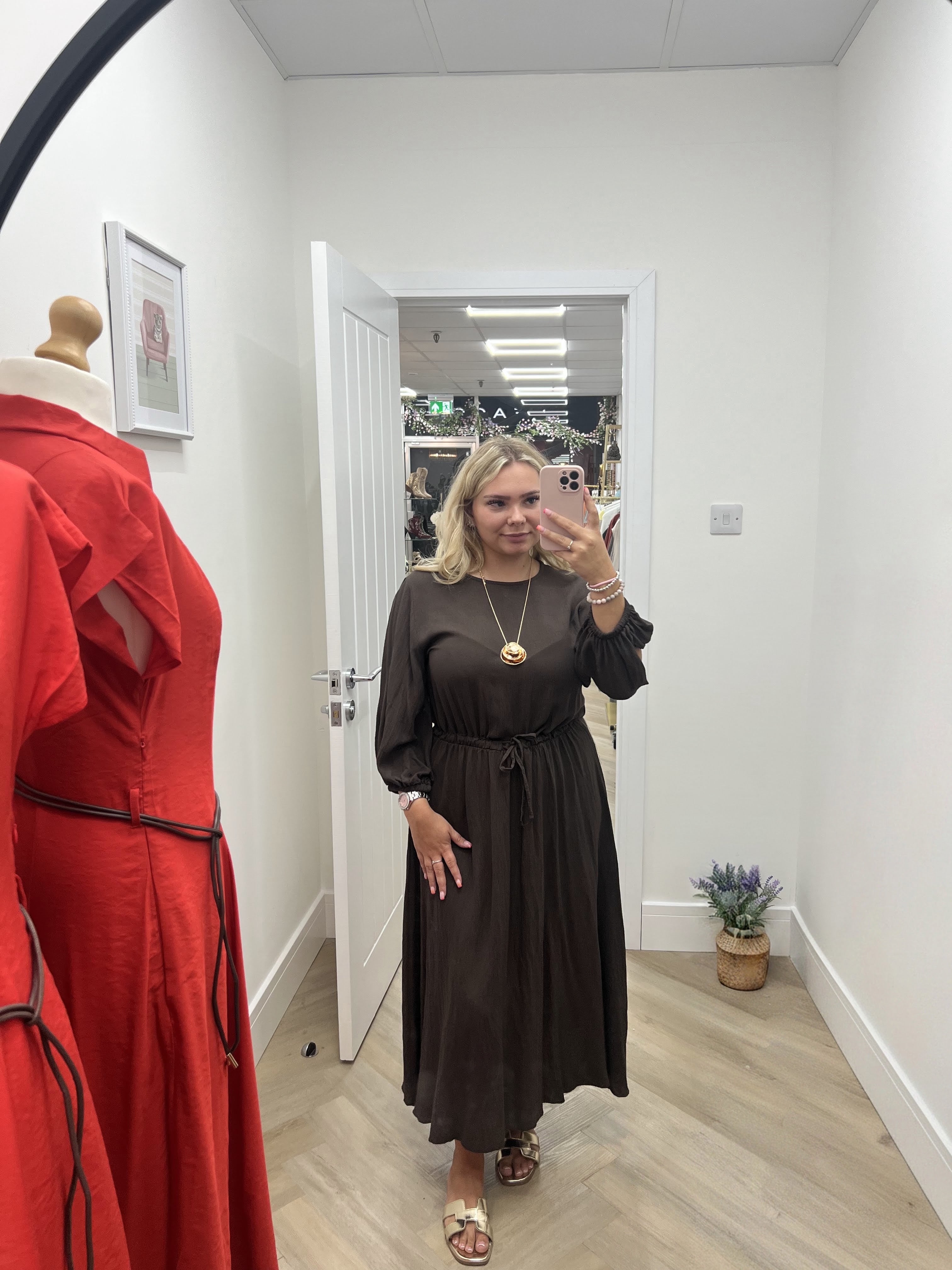 Lidia split sleeve dress🤎🤍💙