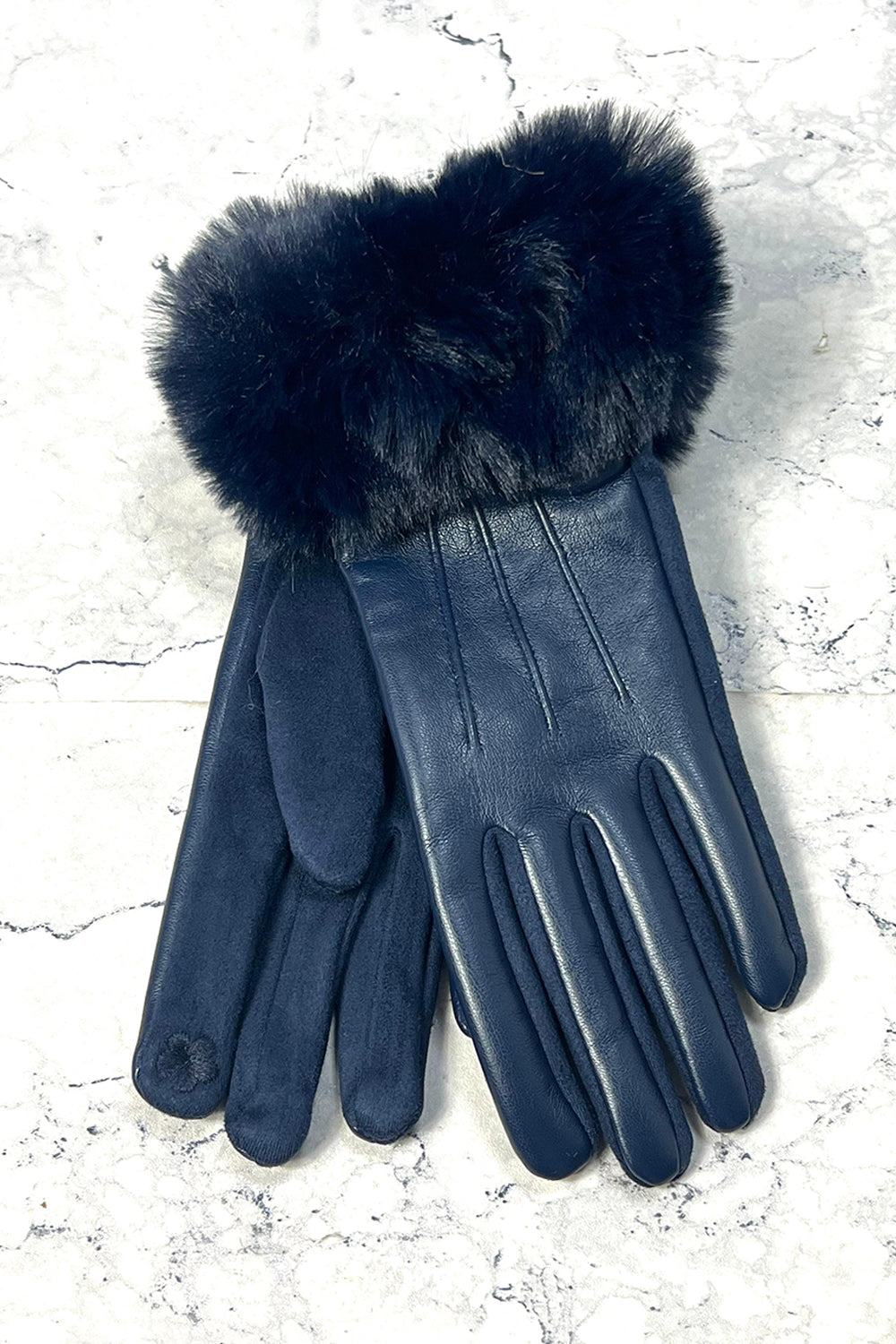 ❄️ Luxe Touch Faux Leather Gloves