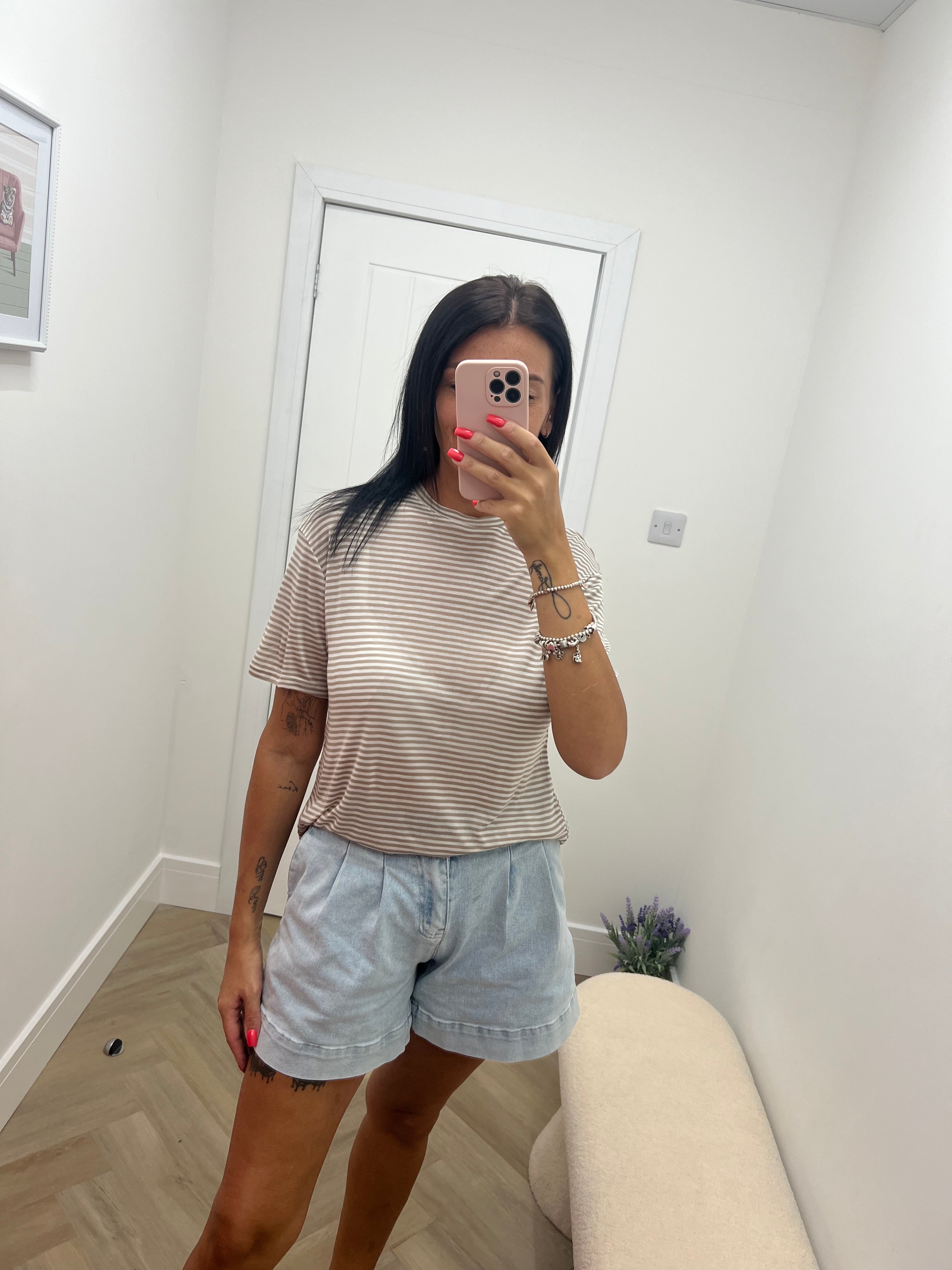 Gia stripe top🤎🤍🖤
