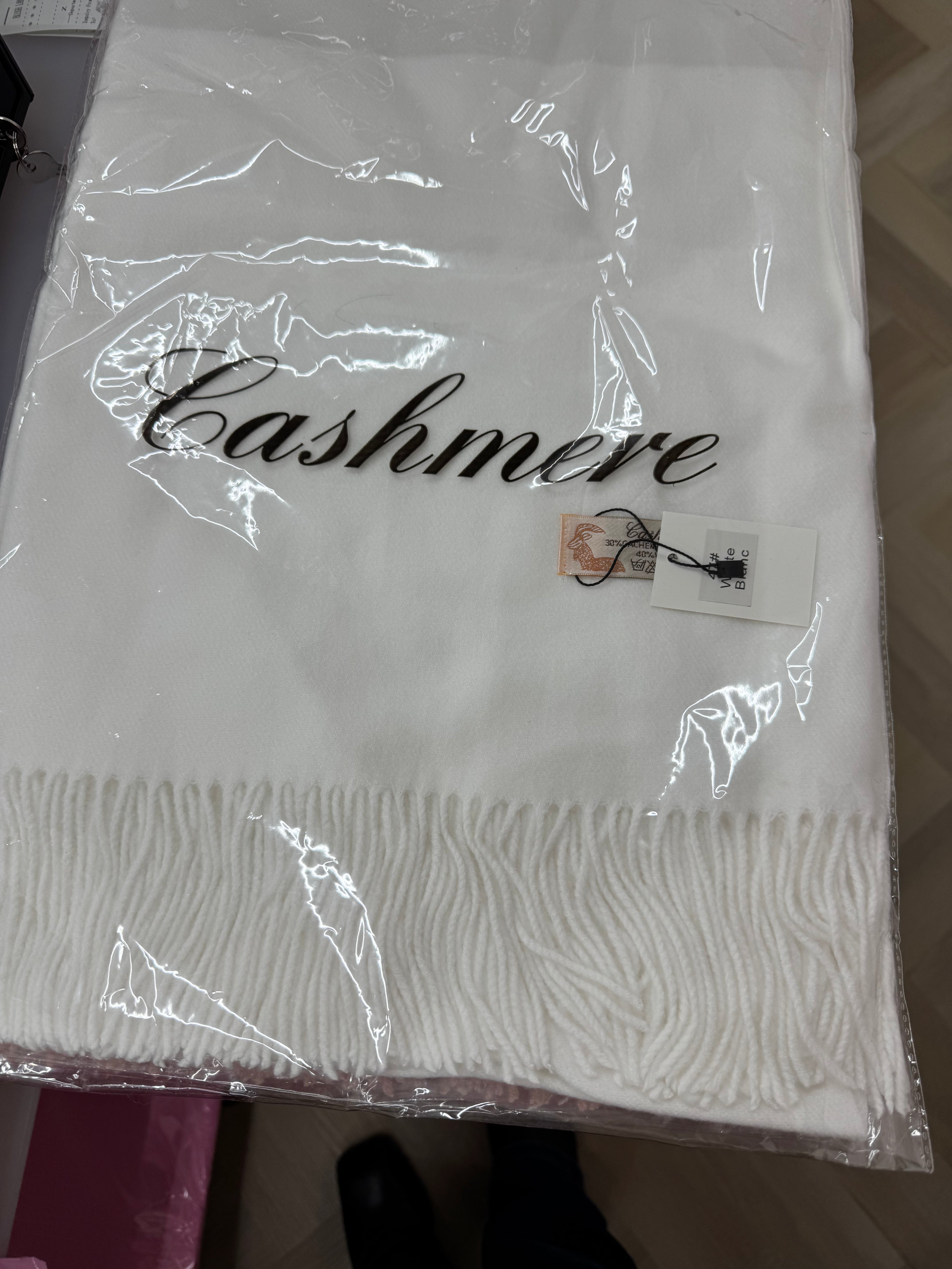 Cashmere scarf