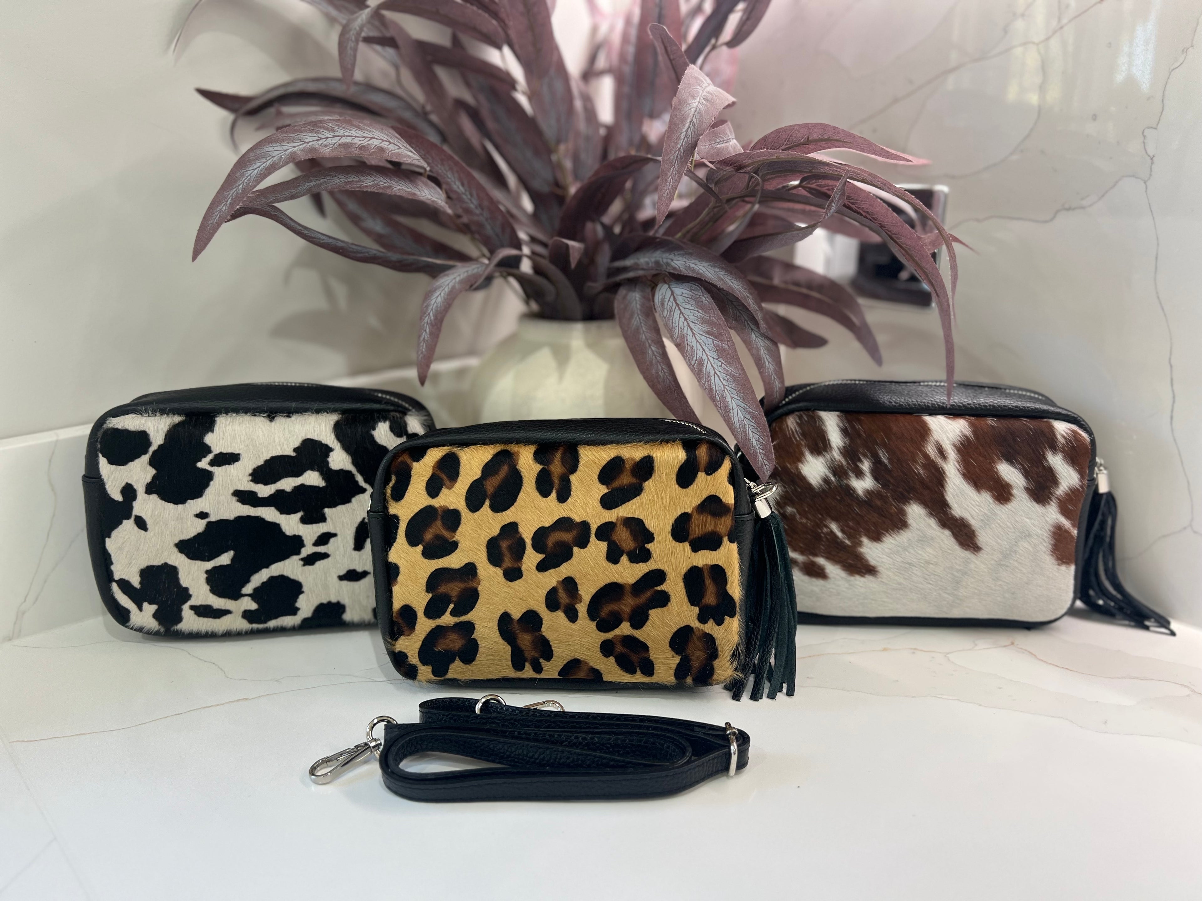 🐾 Wildhyde Camera Bag