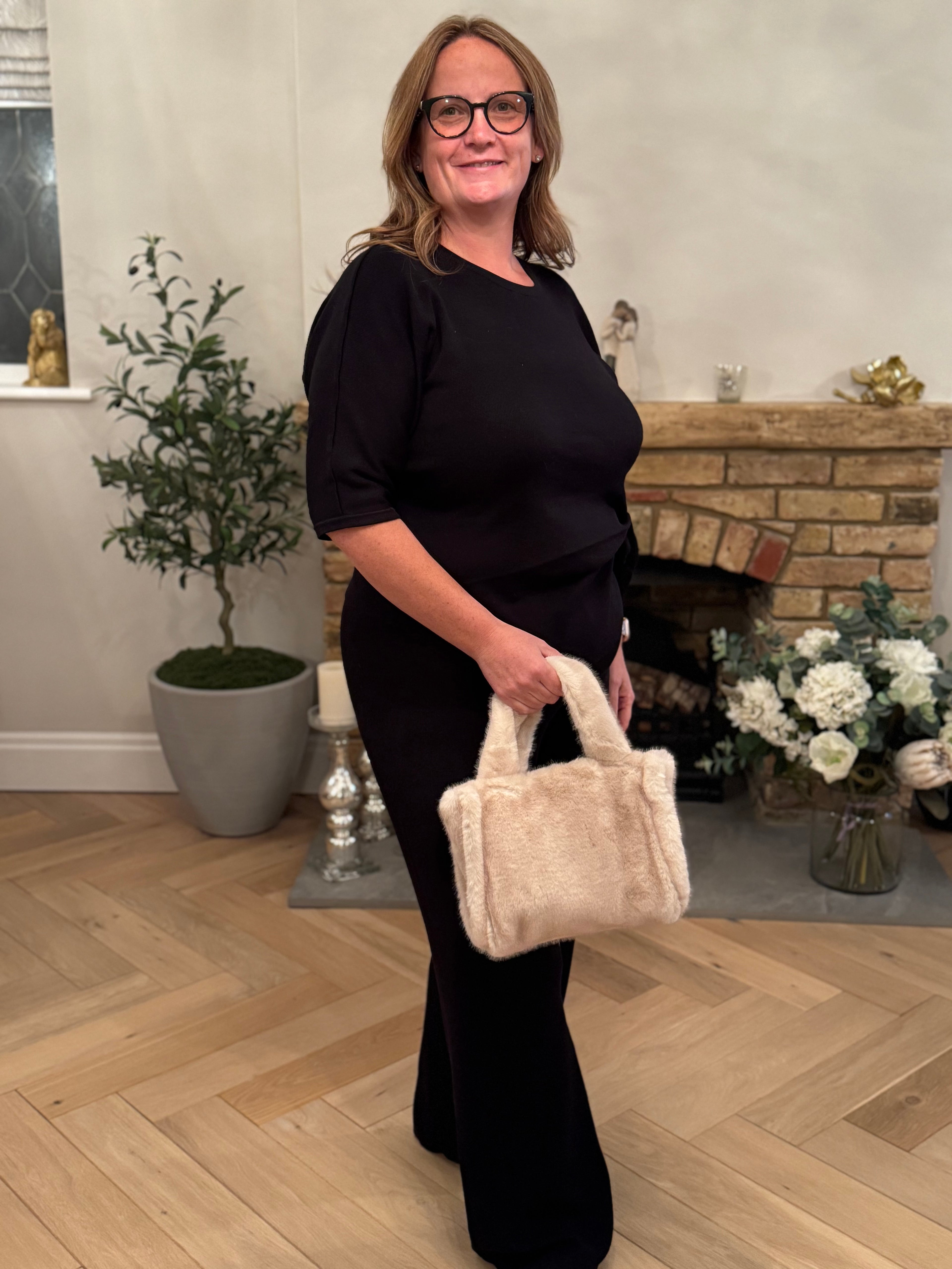 Whisperfluff Crossbody