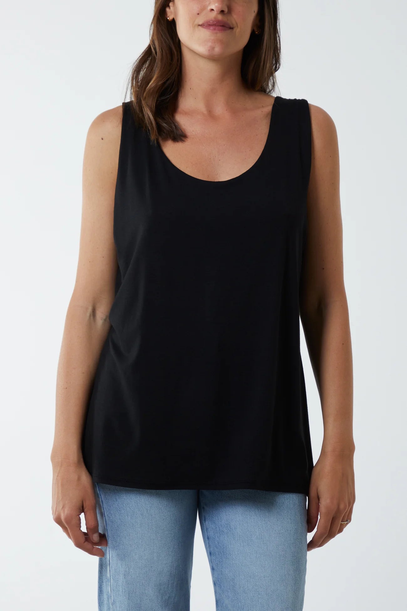 Sienna Curve Scoop Neck Vest