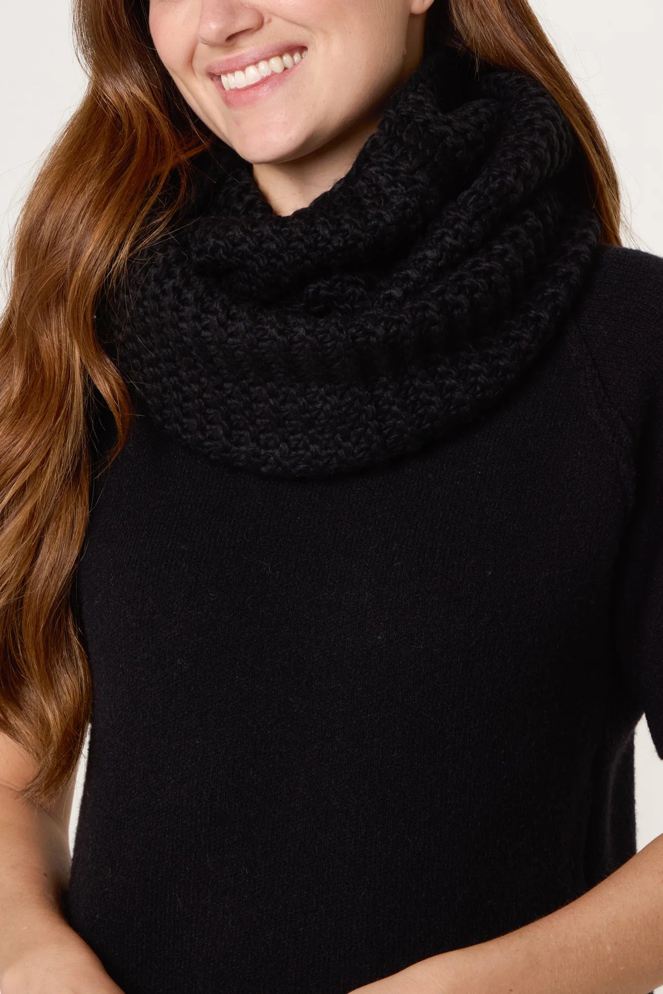 Jilly chunky knitted snood