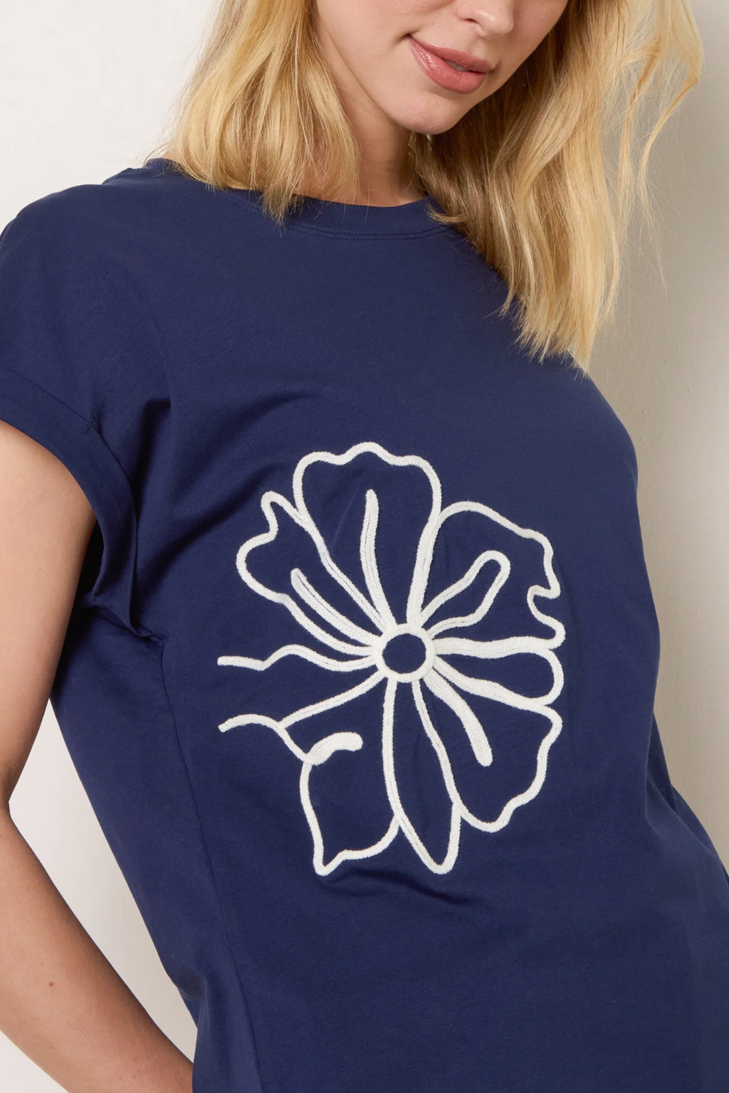 Flower Embroidery T‑Shirt – Navy & Ivory